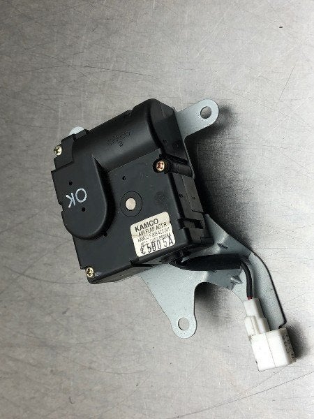 ACTIONNEUR MOTEUR VOLET CHAUFFAGE Santa Fe I (|D332BBWAA|), Utilisé, Hyundai