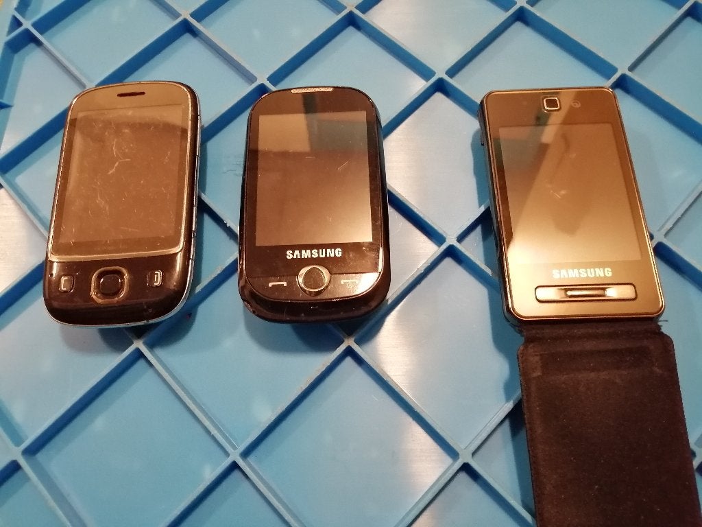 WEG=WEG!!! DRIE VINTAGE MOBIELE TELEFOONS DEFECT/PARTS, Verzenden, Overige typen