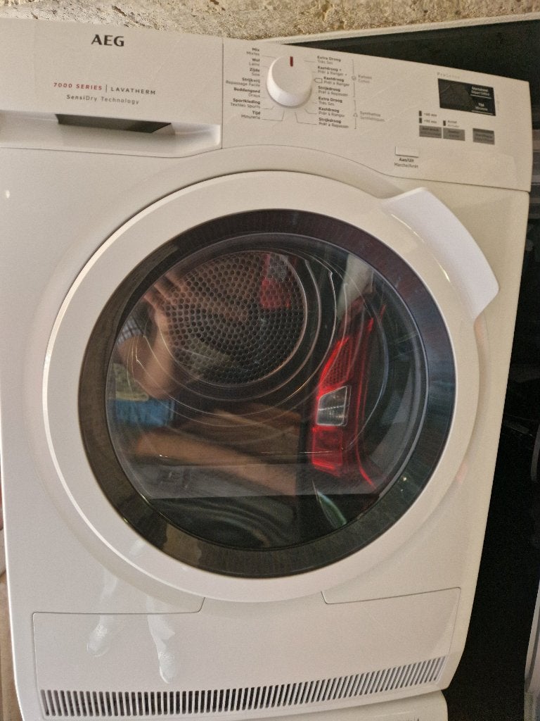 AEG droger 8kg warmtepomp A ++, Elektronische apparatuur, Droogkasten, Ophalen, Zo goed als nieuw