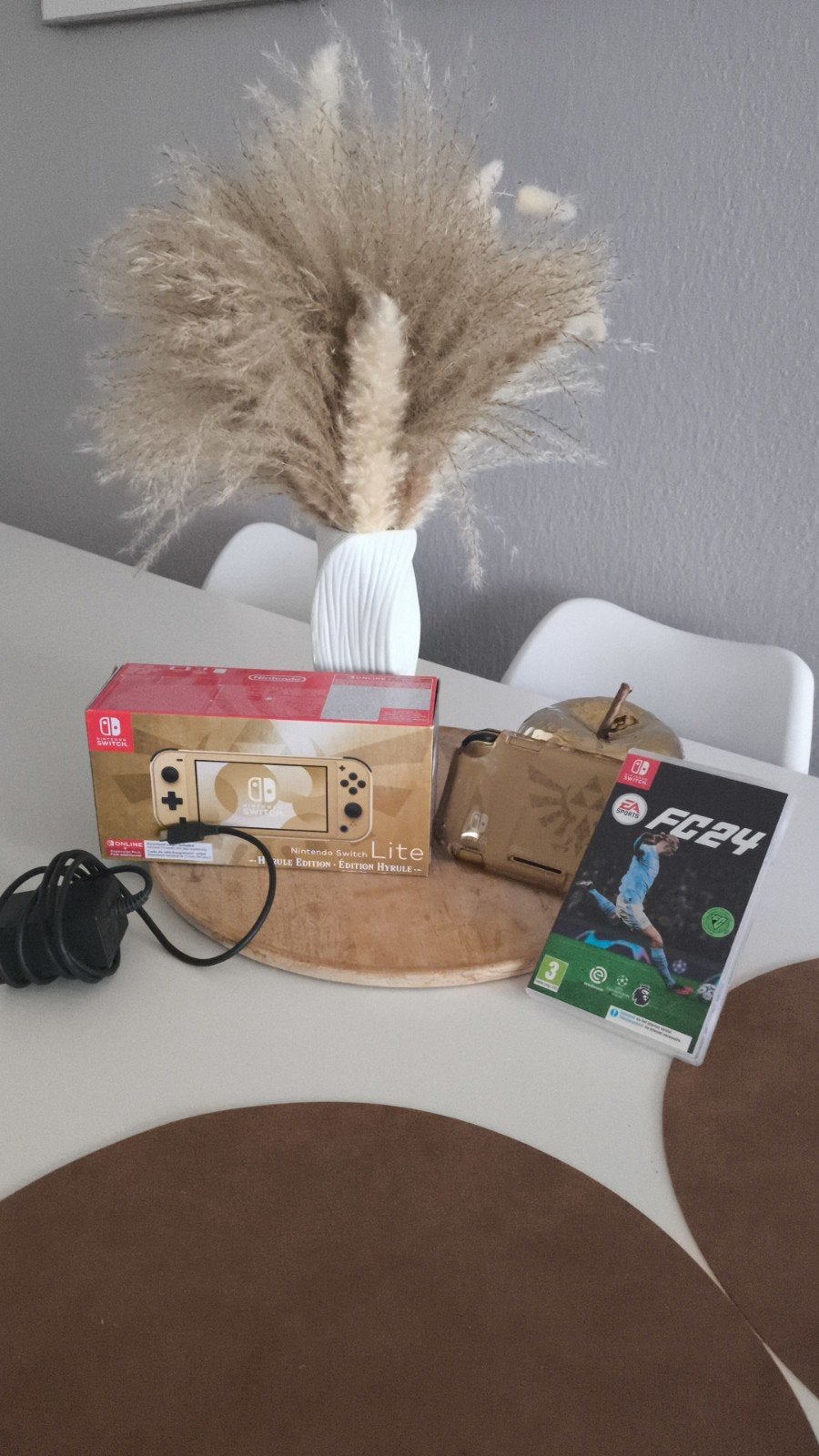 Nintendo Lite Zelda Hyrule + fc avec garantie 24, Games en Spelcomputers, Ophalen of Verzenden