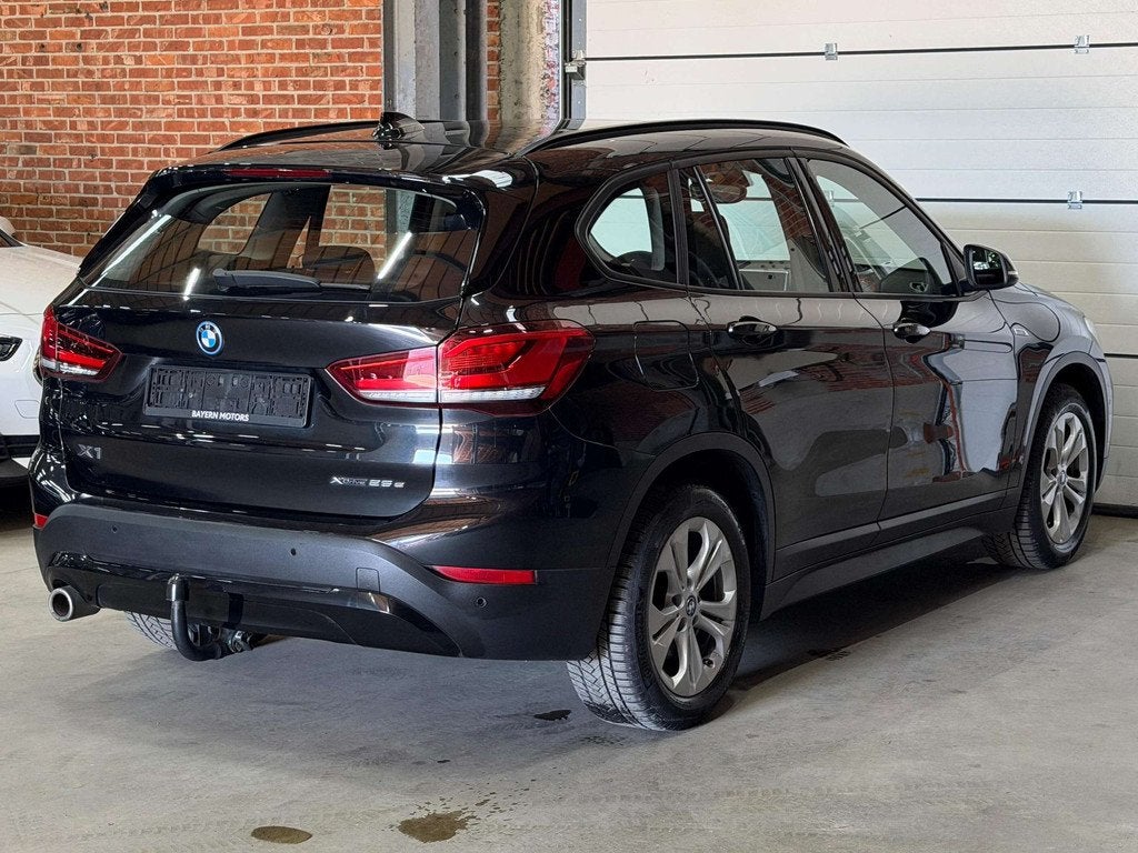 BMW X1 1.5iA xDrive25e Plug in Hybride Garantie, Stof, Gebruikt, Bedrijf, 5 zetels