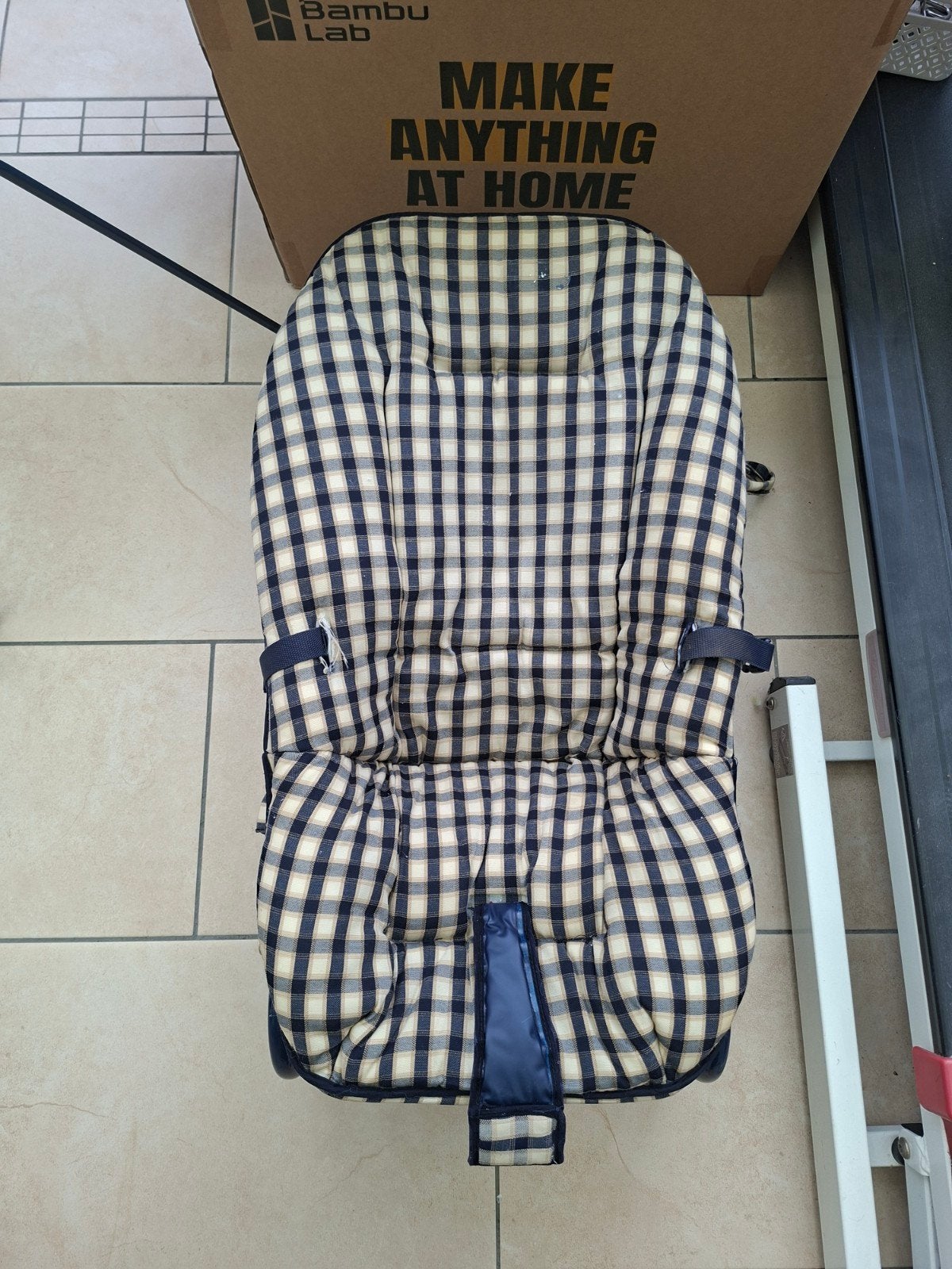 wipper, komt uit rookvrije omgeving, Kinderen en Baby's, Ophalen, Gebruikt, Chicco, Met gordel(s) of riempje(s)