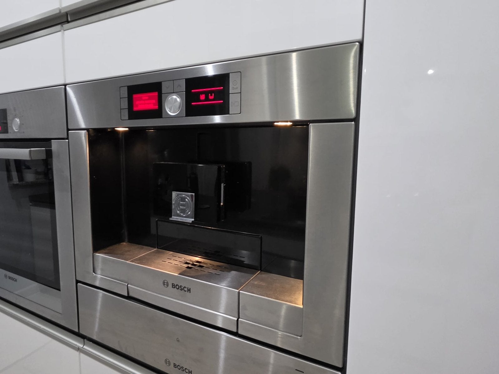 Bosch TCC78K750 inbouw koffiemachine - moet gereinigd worden, Elektronische apparatuur, Koffiezetapparaten, Ophalen, Gebruikt