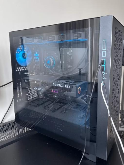 Gaming PC 5070TI  Ryzen 7 9800X3D, Informatique & Logiciels, Ordinateurs de bureau, Comme neuf, 4 Ghz ou plus, SSD, 32 GB, Avec carte vidéo