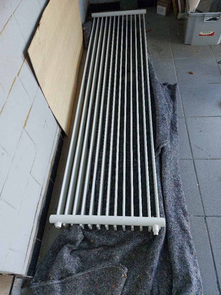 Designradiator  – volledig herspoten WIT  RAL 9010  -Bieden-, Ophalen, Radiator, Minder dan 60 cm, Zo goed als nieuw