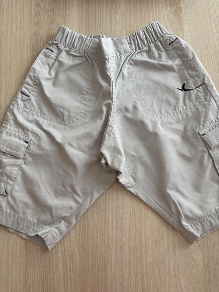 Short en parfait état taille 86, Enlèvement ou Envoi, Comme neuf