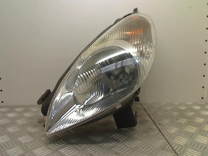 Phare gauche d'un Citroen Xsara Picasso, Autos : Pièces & Accessoires, Éclairage, Citroën, Utilisé, 3 mois de garantie, Enlèvement ou Envoi