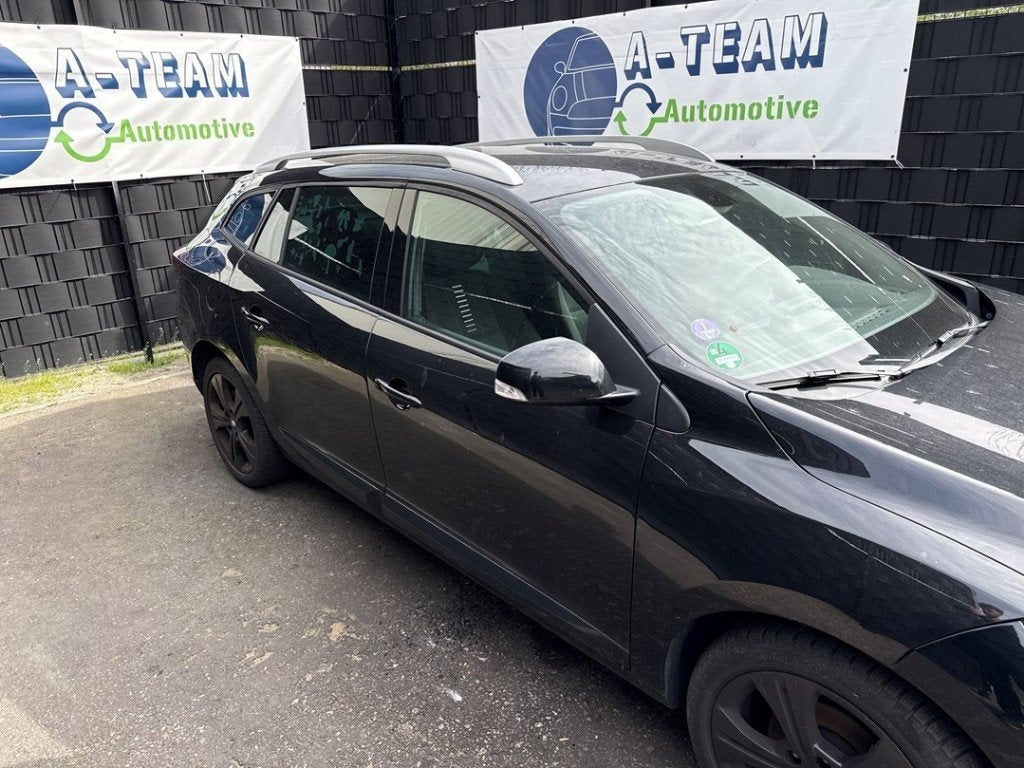 PORTIER RECHTS VOOR Renault Megane III Grandtour (KZ), Auto-onderdelen, Gebruikt, Voor, Renault, Deur
