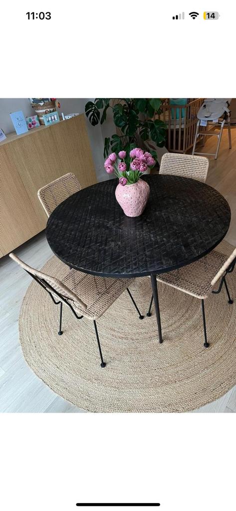 Zwarte eettafel - 4 tot 6 personen, Ophalen, Zo goed als nieuw