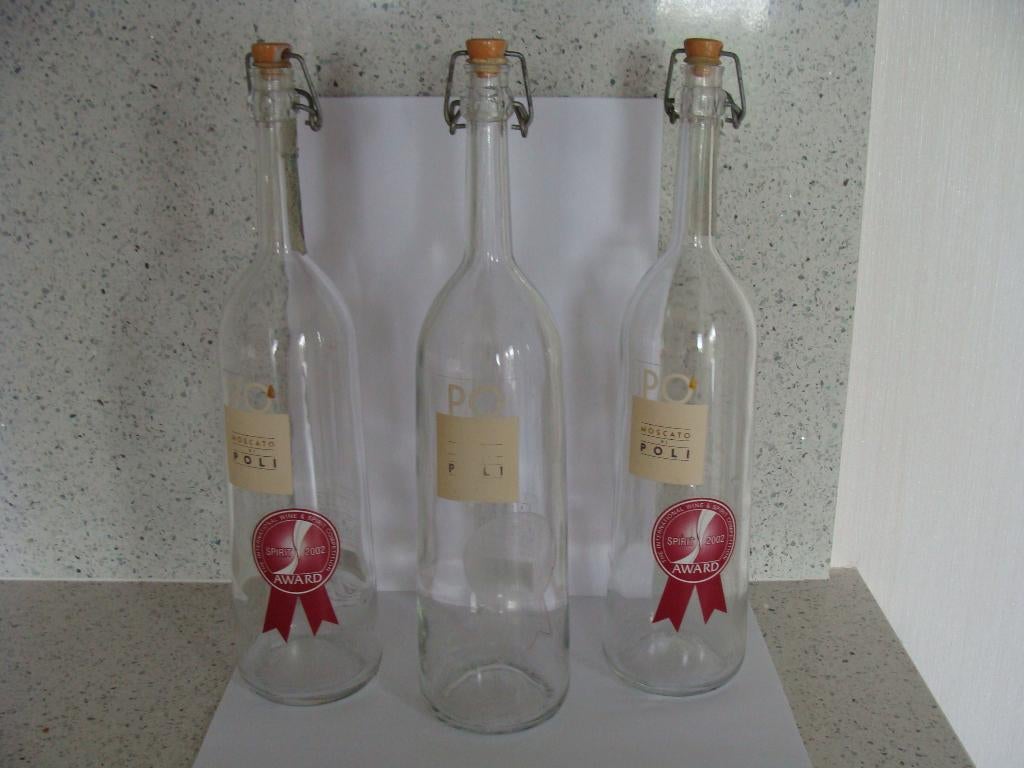 ancien pichet à vin vide et bouteille Moscat, vide, Enlèvement ou Envoi, Comme neuf, Autres types