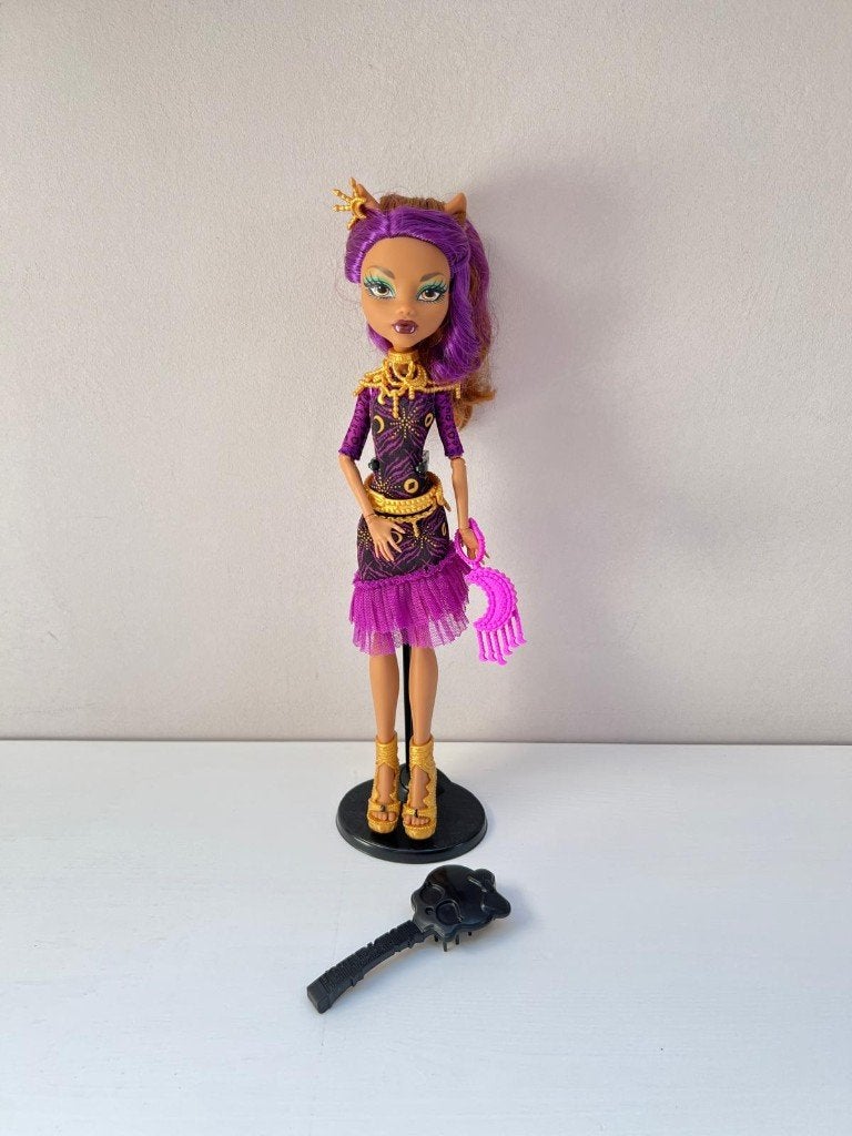 Monster High G1 Clawdeen Wolf Frights camera-actietapijt, Verzamelen, Ophalen of Verzenden, Gebruikt, Fashion Doll