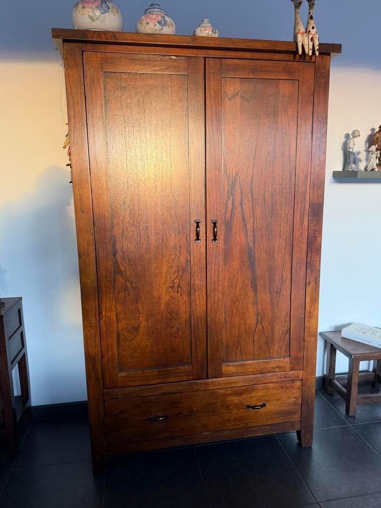 Houten kast, Ophalen