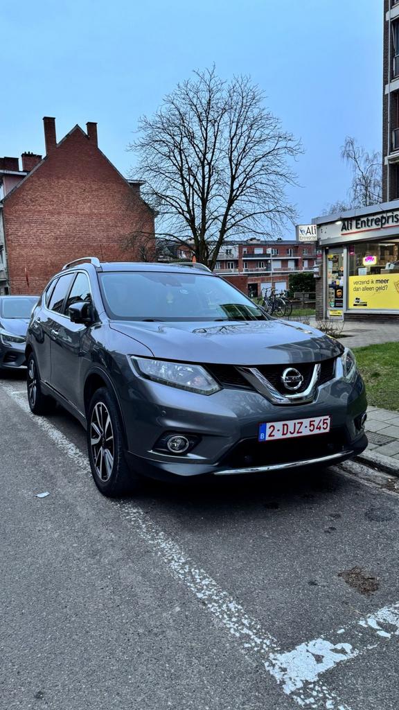 Nisaan xtril 2015 ._.1.6d._.110,000km, Auto's, Nissan, Particulier, Te koop