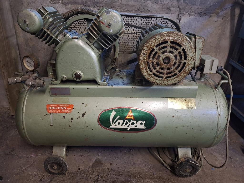 Compressor Vespa 100 liter, Enlèvement, 100 litres ou plus, Mobile, Utilisé