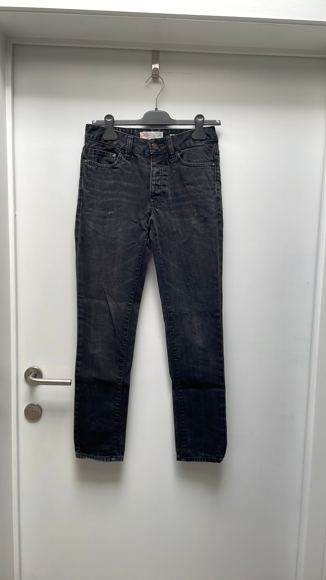 Heren jeansbroek - maat: 28/32 - merk: River Island, Ophalen of Verzenden, Gedragen