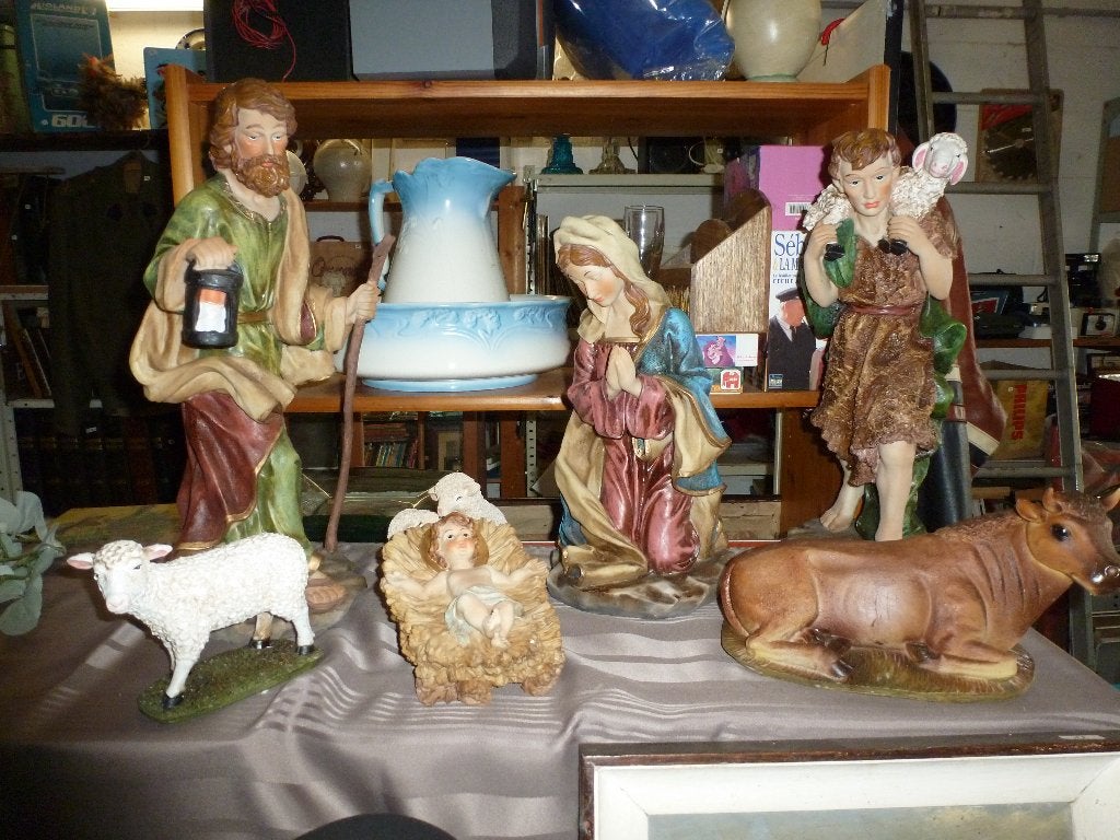 grands personnages de crèche, Divers, Enlèvement, Comme neuf