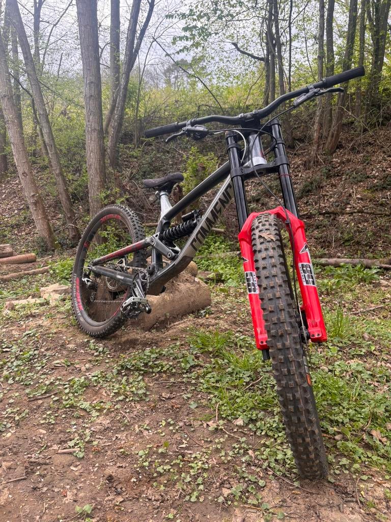 Bonjour je vends mon commencal furious de 2019., Fietsen en Brommers, Ophalen, Gebruikt, Aluminium, 24 inch of meer