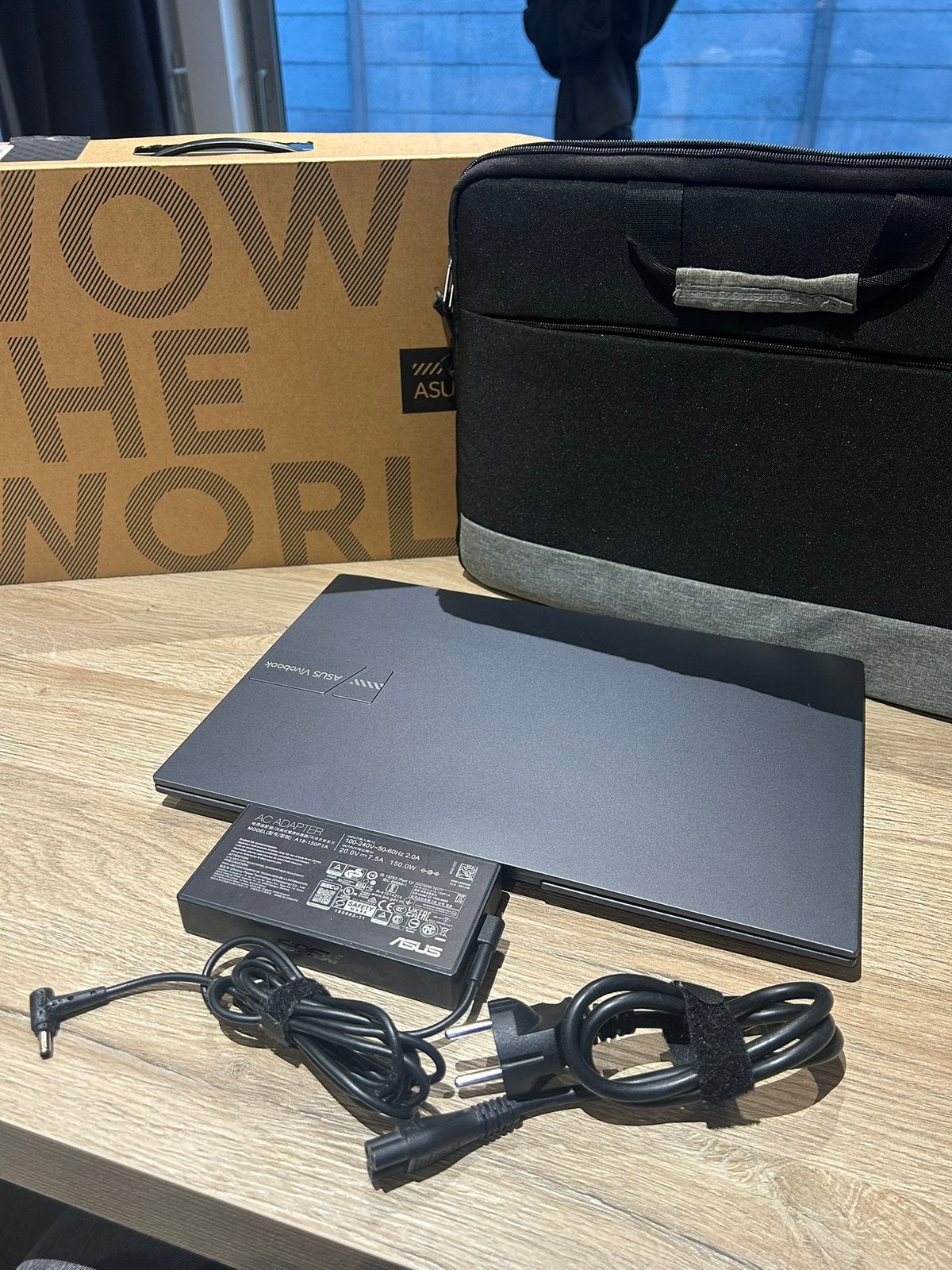 ASUS VivoBook Pro 15 OLED Ryzen 9 RTX  16 Go Excellent etat, Ophalen, Gebruikt