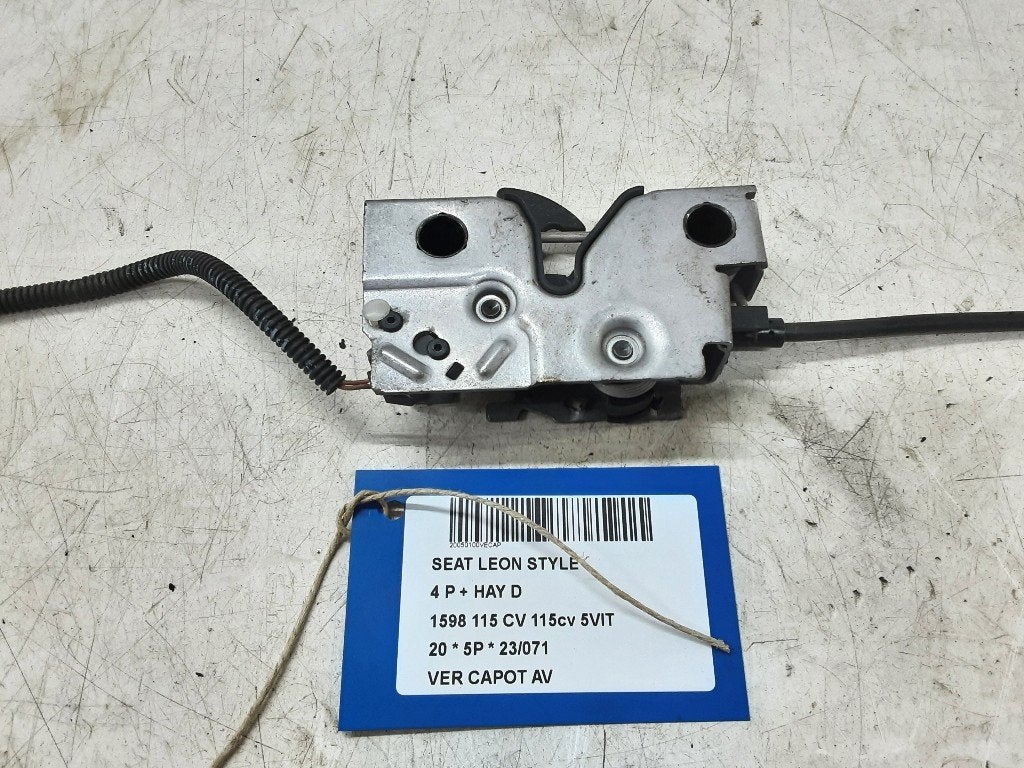 MOTORKAP SLOT Seat Leon (5FB) (01-2012/08-2020), Auto-onderdelen, Gebruikt, Mevr. I. Hauben, Rue de l'Espoir 34 34
4030  GRIVEGNÉE, BE
