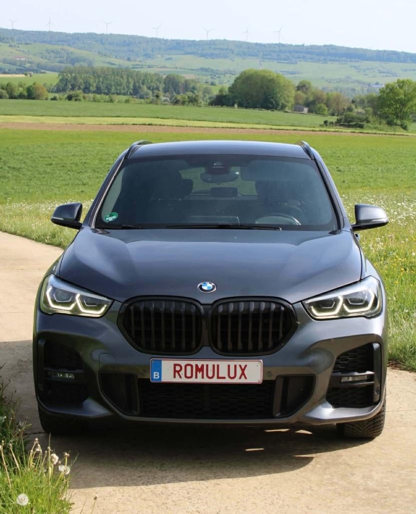 BMW X1 eDrive 18i Pack M, Auto's, Lichtsensor, Euro 6, Leder, 5 zetels