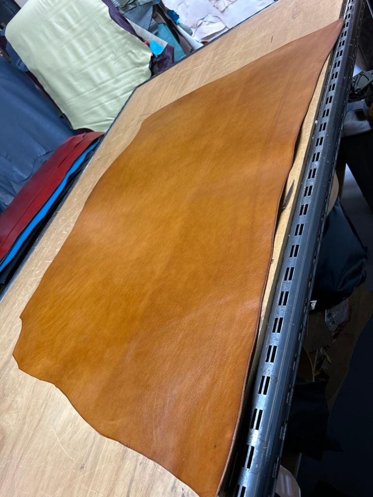 Cognac hele tuigleer 3.2-3,5 mm dikte half soepel Z-2, Ophalen of Verzenden