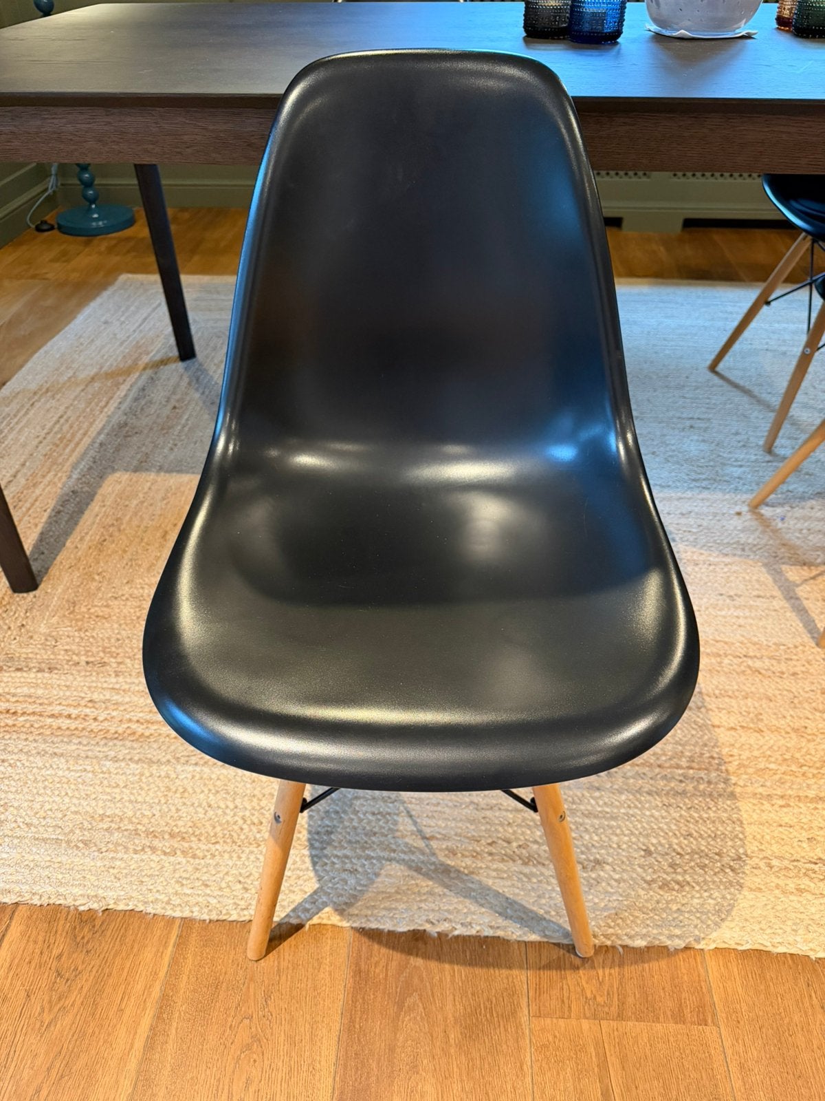 4 chaises de salle à manger Eames DSW noires | Ensemble de 4, Maison & Meubles, Enlèvement, Comme neuf, Noir
