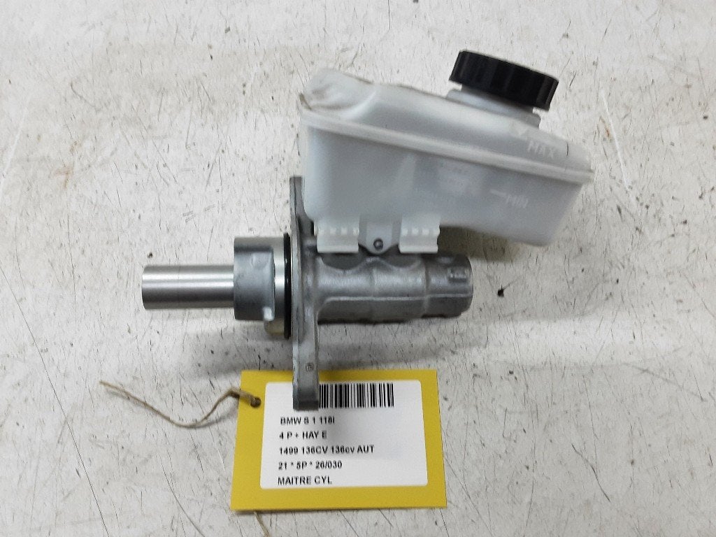 MAITRE CYLINDRE DE FREIN BMW 1 serie (F40) (01-2019/-), Utilisé, BMW, Petuelring 130
80809  München, DE, Bayerische Motoren Werke AG
