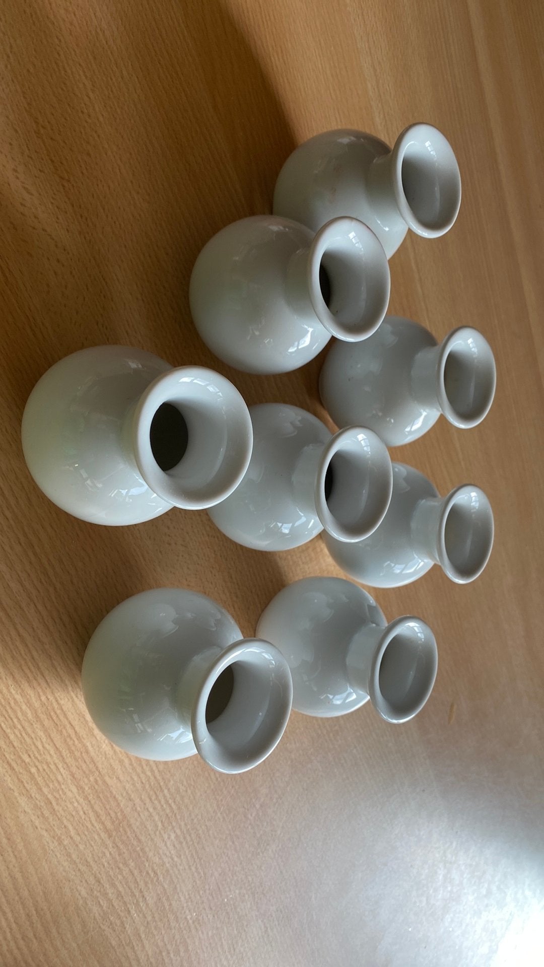 8 witte stenen vaasjes 8 cm hoog, Maison & Meubles, Accessoires pour la Maison | Vases, Comme neuf, Pierre/céramique, Blanc, Enlèvement