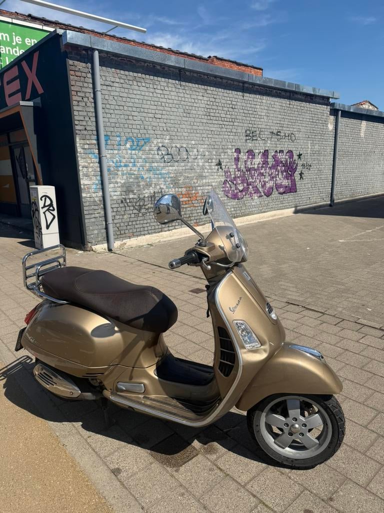 Vespa 125 gts, Ophalen, Gebruikt, 125 cc, Benzine