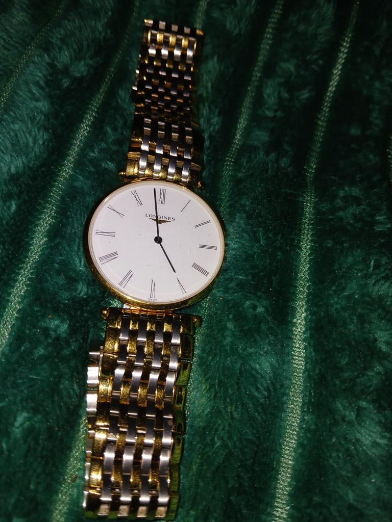 Dames horloge  in netherland, Handtassen en Accessoires, Horloges | Dames, Ophalen
