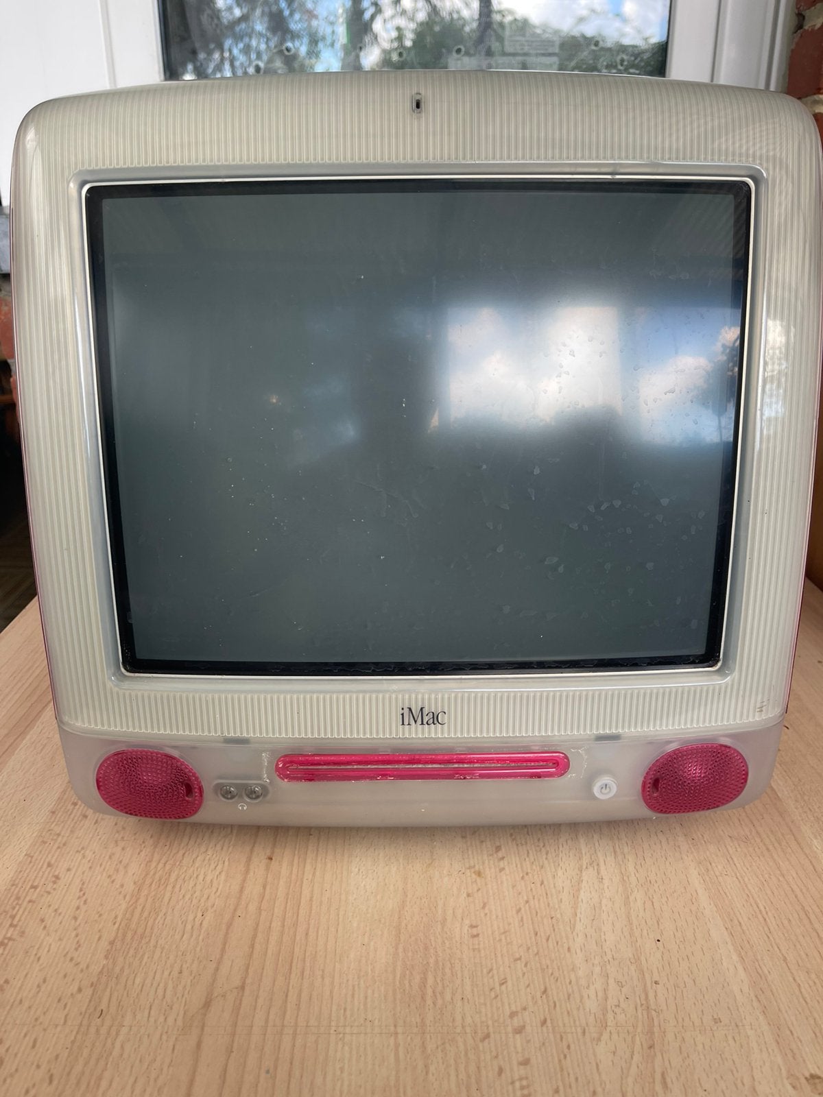 Imac G3 + graveur QPS, Enlèvement