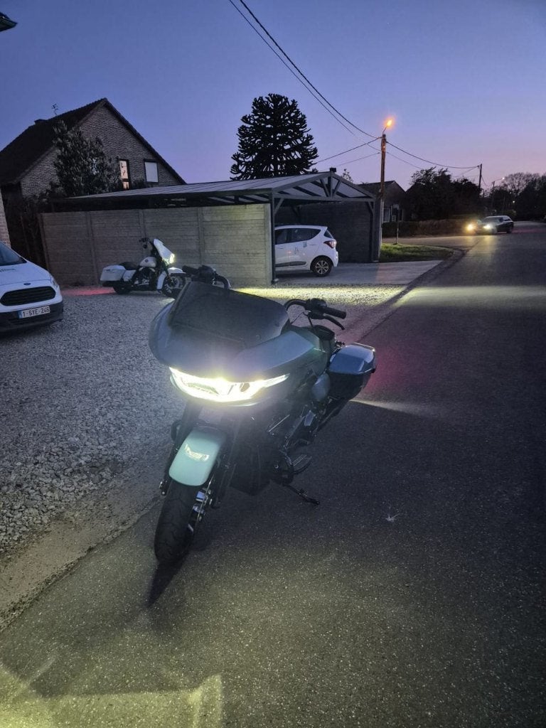 Harley Davidson Road Glide 2025 Sharkskin Blue BTW motor, 2 cilinders, Occasion, Traction Control, Particulier