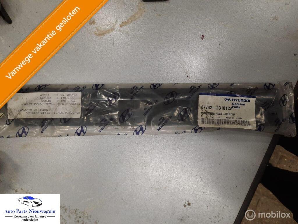 Stootlijst achterscherm Hyundai Scoupé ('90-'95), Nieuw, Ophalen of Verzenden, Hyundai, Hyundai