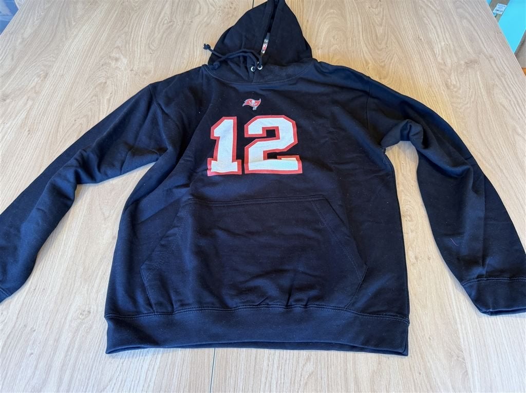 Tampa Bay Buccaneers NFL Tom Brady #12 Hoodie - Maat M, Ophalen of Verzenden, Zo goed als nieuw, Maat 48/50 (M)