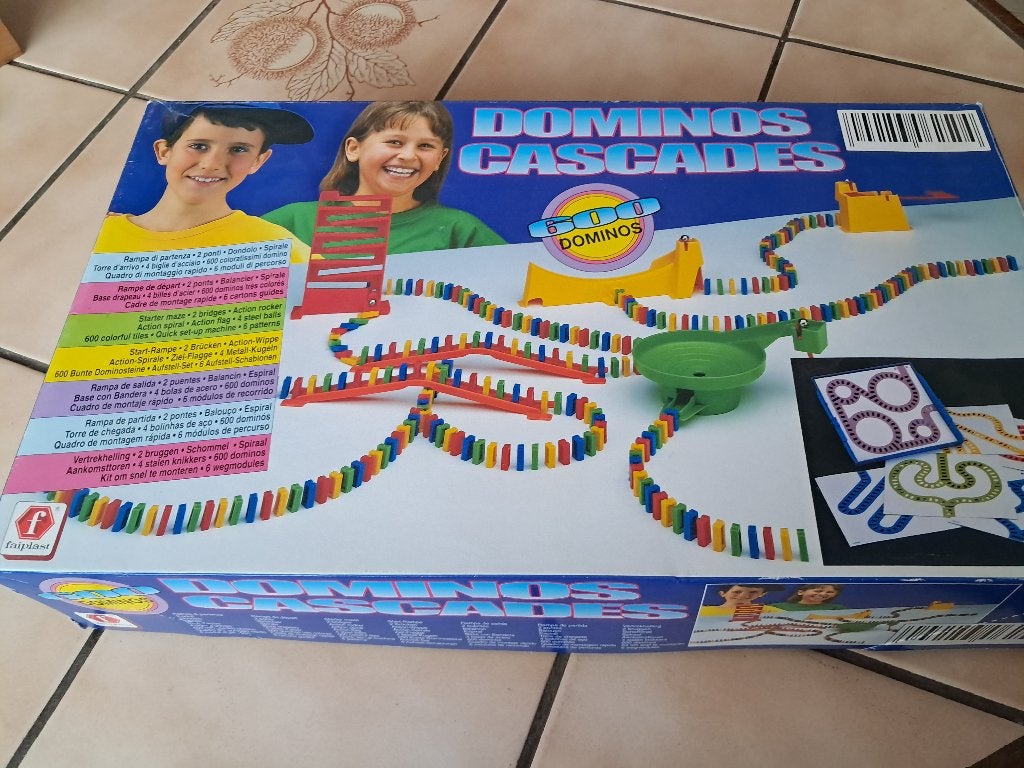 Dominos cascades, Enfants & Bébés, Enlèvement, Utilisé