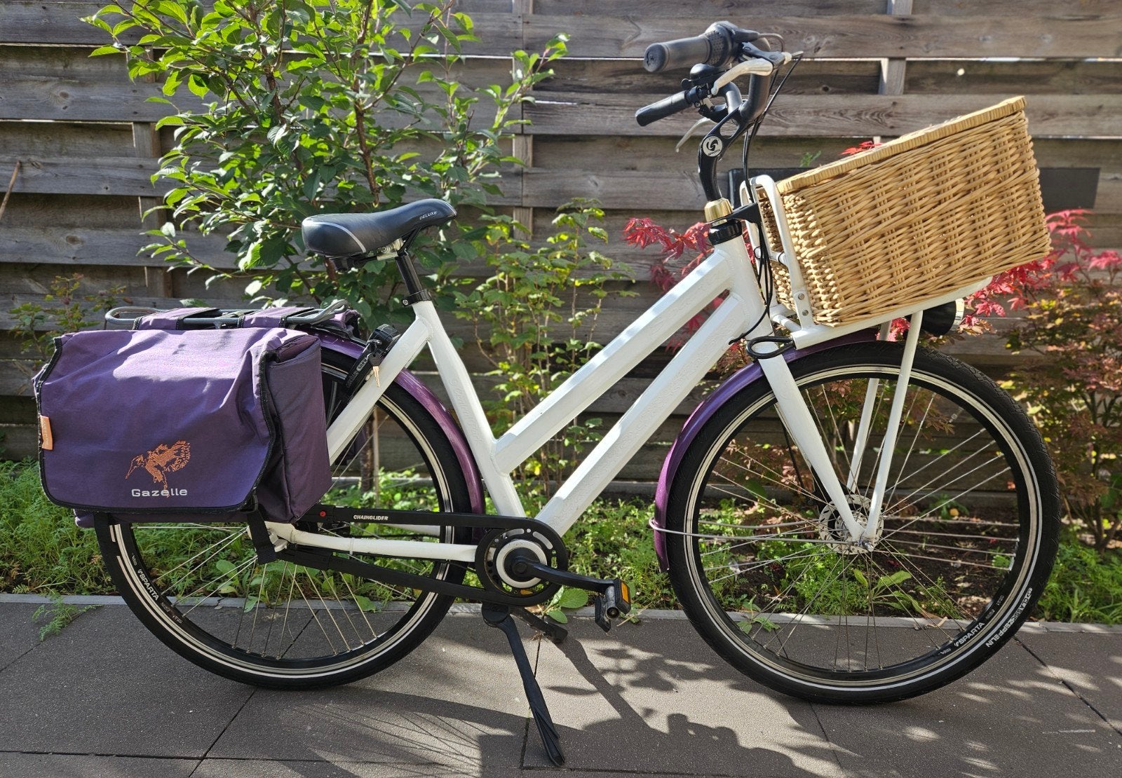 In nieuwstaat prachtige Sparta Cargo Damesfiets 28", M53, Ophalen, (Extra) lage instap, Zo goed als nieuw, 50 tot 53 cm
