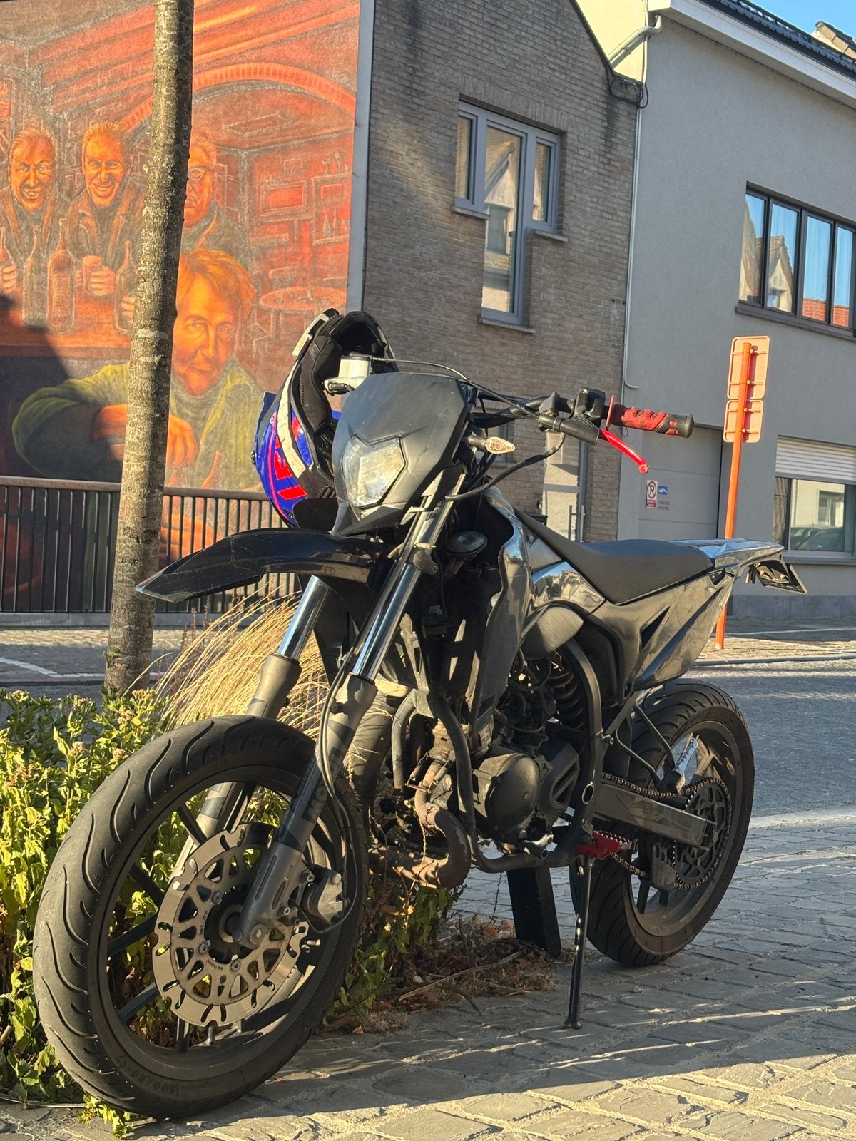Sherco smr silver black 2022, Fietsen en Brommers, Brommers | Derbi, Ophalen, 6 versnellingen, Gebruikt, Klasse B (45 km/u)