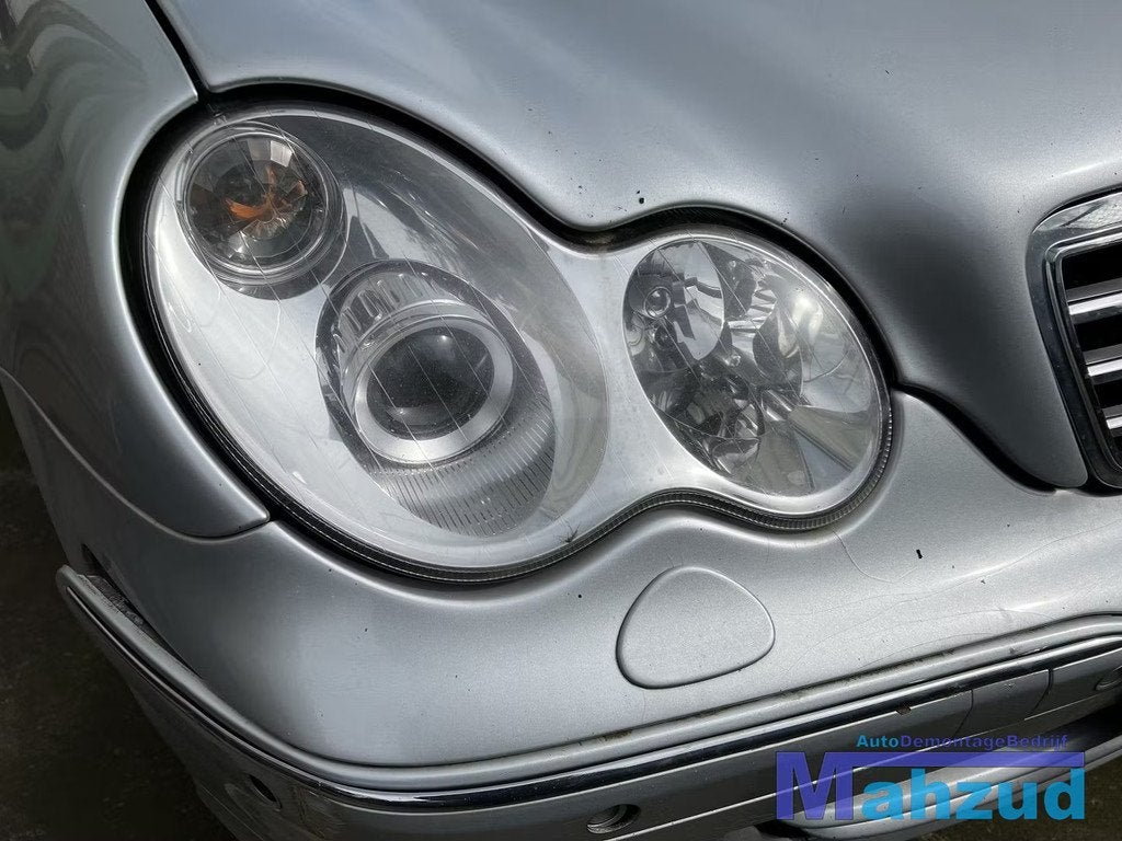 MERCEDES C-KLASSE W203 S203 Rechts koplamp 2000-2007, Autos : Pièces & Accessoires, Éclairage, Mercedes-Benz, Utilisé
