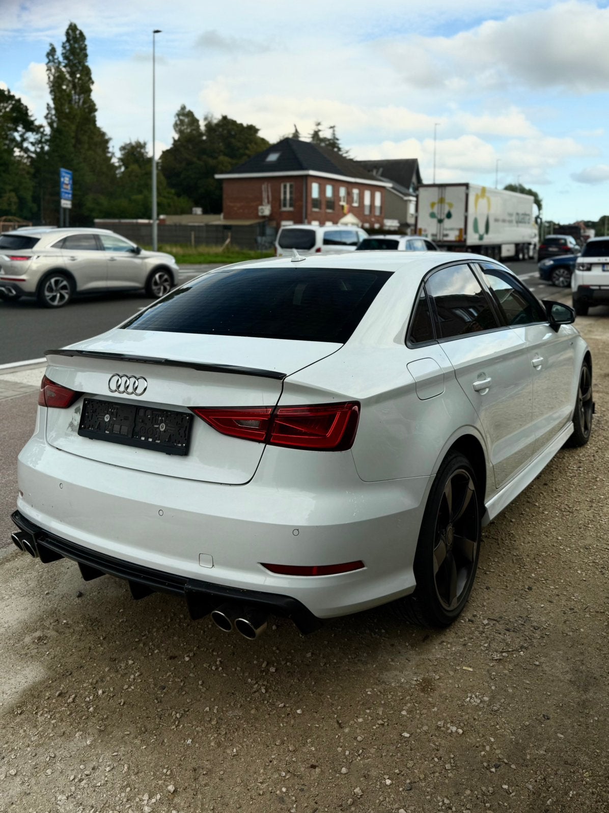 2017 Audi A3 Sedan S-line / S3 look, Autos, Achat, Euro 6, Boîte manuelle, Noir