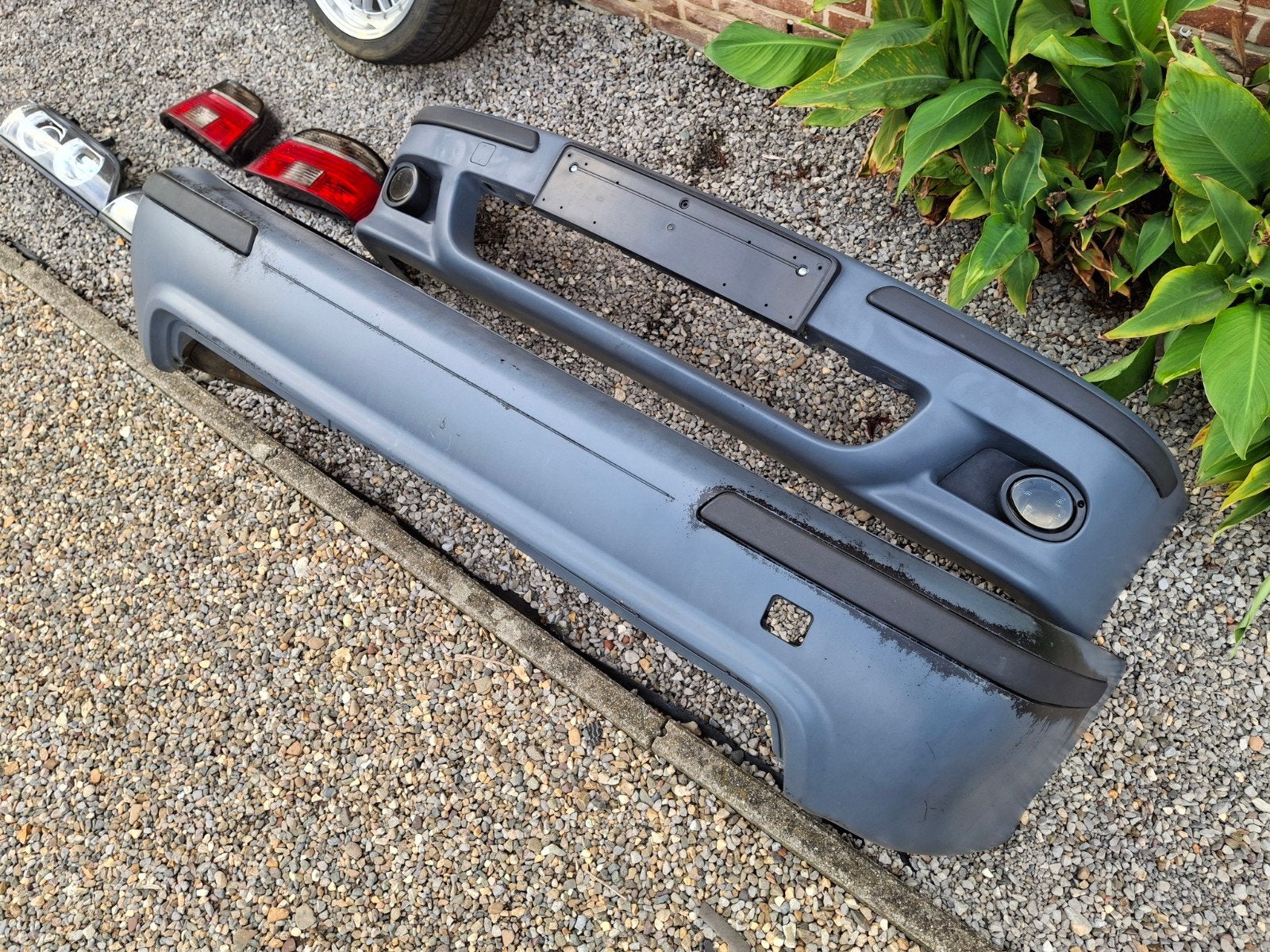 Bmw 5 reeks E39  M voor en achterbumper, Neuf, Pare-chocs, Enlèvement, Avant