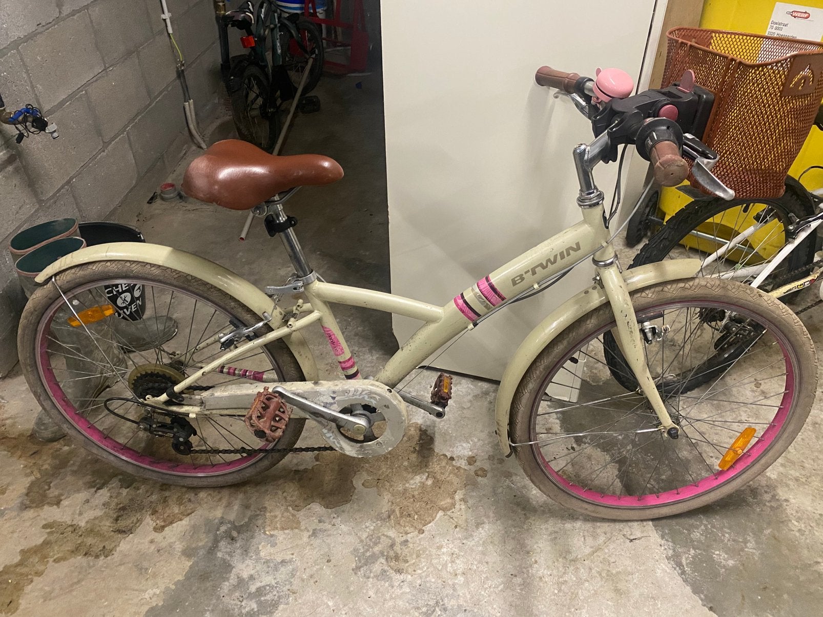 B’Twin meisjesfiets 24 inch met mandje, Vitesses, Enlèvement, Utilisé, Frein sur jante