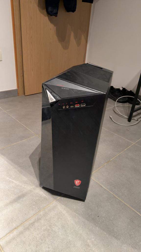 Pc gamer, Computers en Software, Ophalen, Zo goed als nieuw