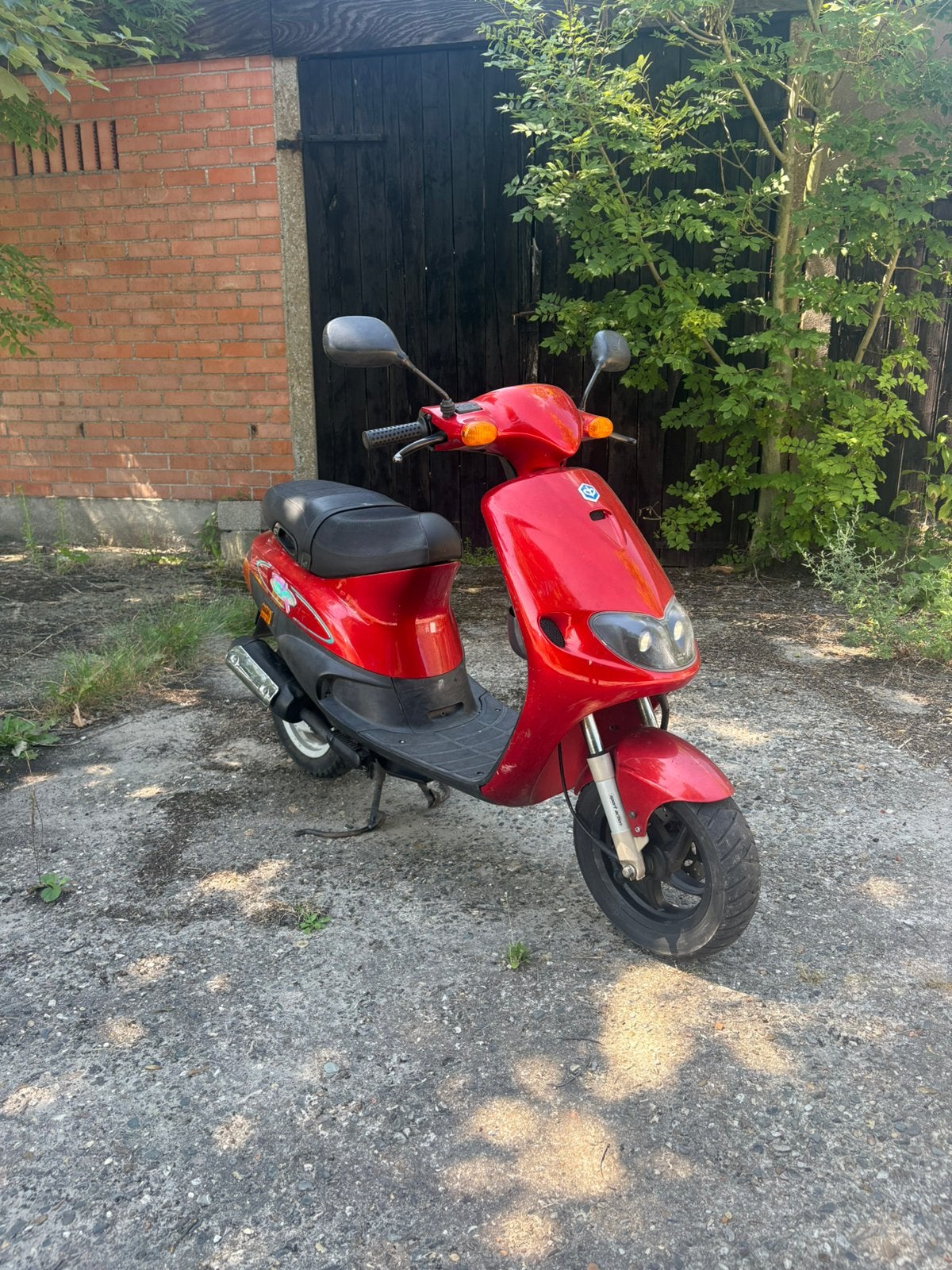 Piaggio zip fastrider in hele nette staat, Fietsen en Brommers, Ophalen, Zo goed als nieuw, Blok