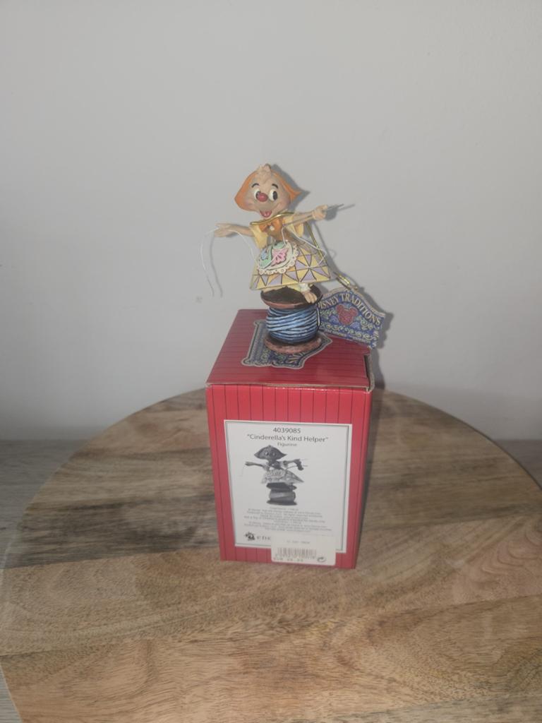 Disney Traditions “Cinderella’s Kind Helper” Mouse Figurine, Verzamelen, Beelden en Beeldjes, Ophalen of Verzenden
