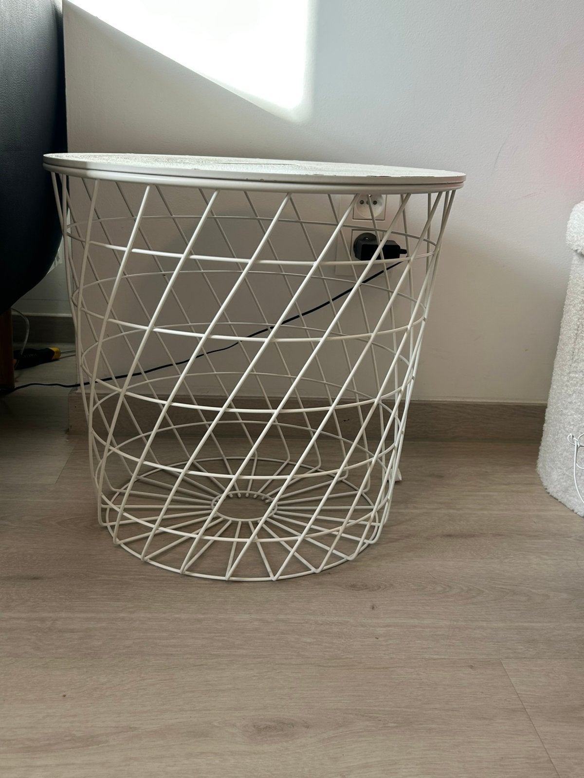 Bijzettafel ikea, Huis en Inrichting, Ophalen, Zo goed als nieuw