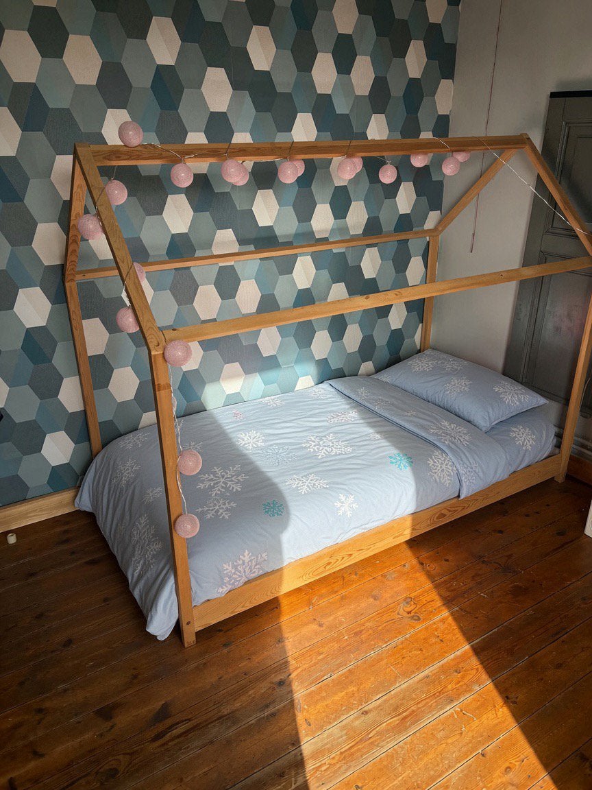 Lit cabane enfant, Enfants & Bébés, Enlèvement, Comme neuf, Matelas