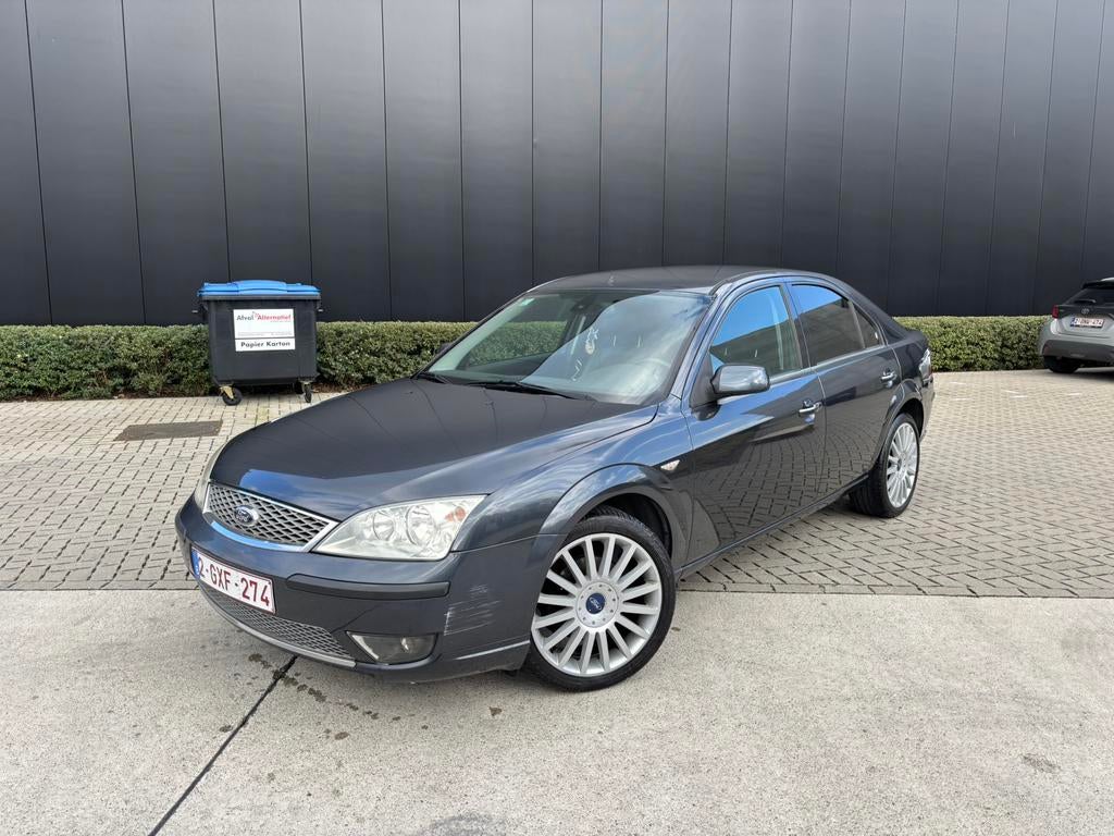 Ford Mondeo 2.0 Ghia, Autos, Ford, Cuir, Argent ou Gris, Achat, Mondeo
