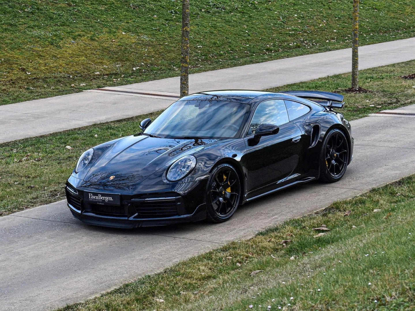 Porsche 911 TURBO 992 S / Sport Design / Exclusive Manufaktu, 4 zetels, Gebruikt, 254 g/km, Zwart