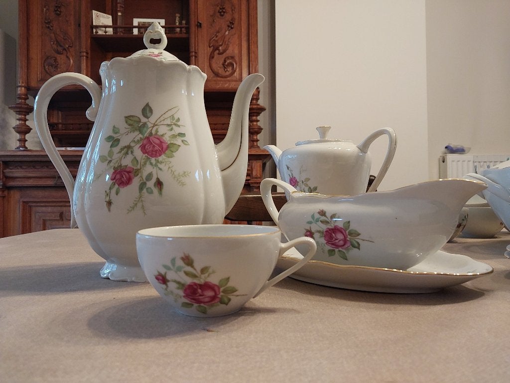Servies met rozenprint, Ophalen, Vintage, Zo goed als nieuw, Porselein