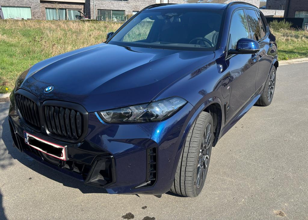 BMW X5 50e SPORT PRO - PANO - HARMAN-KARDON, Auto's, Automaat, 4 cilinders, Blauw, Leder